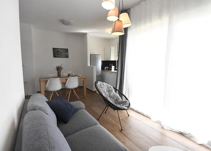 Visnjik- Free Private Parking Apartman Zadar
