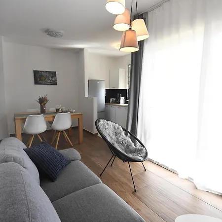 Visnjik- Free Private Parking Apartment Zadar